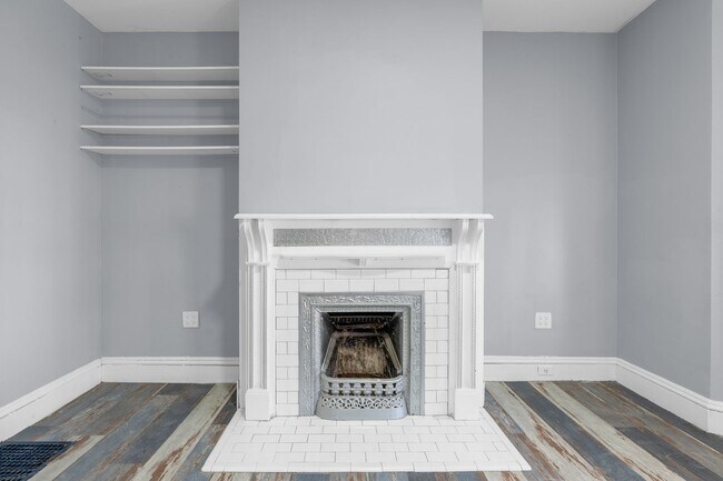 Building Photo - 555 Jefferson Ave