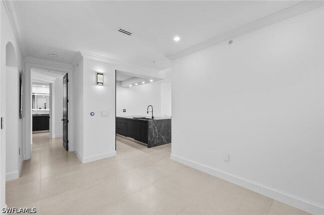 Building Photo - 23191 Fashion Dr