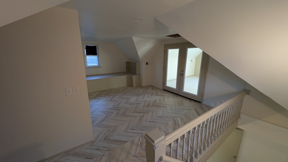 3rd floor nook virtually furnished - 347 Spahr St