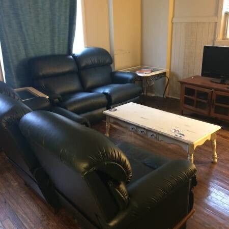 Building Photo - 1616 Clinch