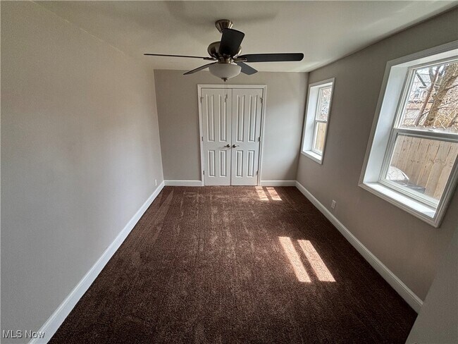 Building Photo - 1445 W 52nd St