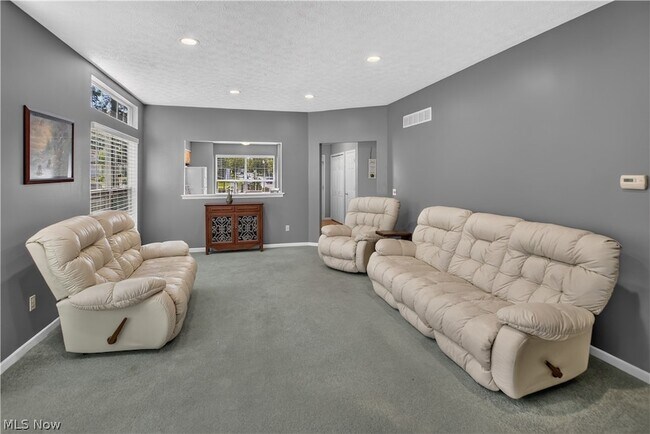 Building Photo - 1139 Lake Meadow Ln