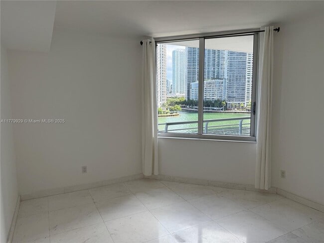 Building Photo - 325 S Biscayne Blvd