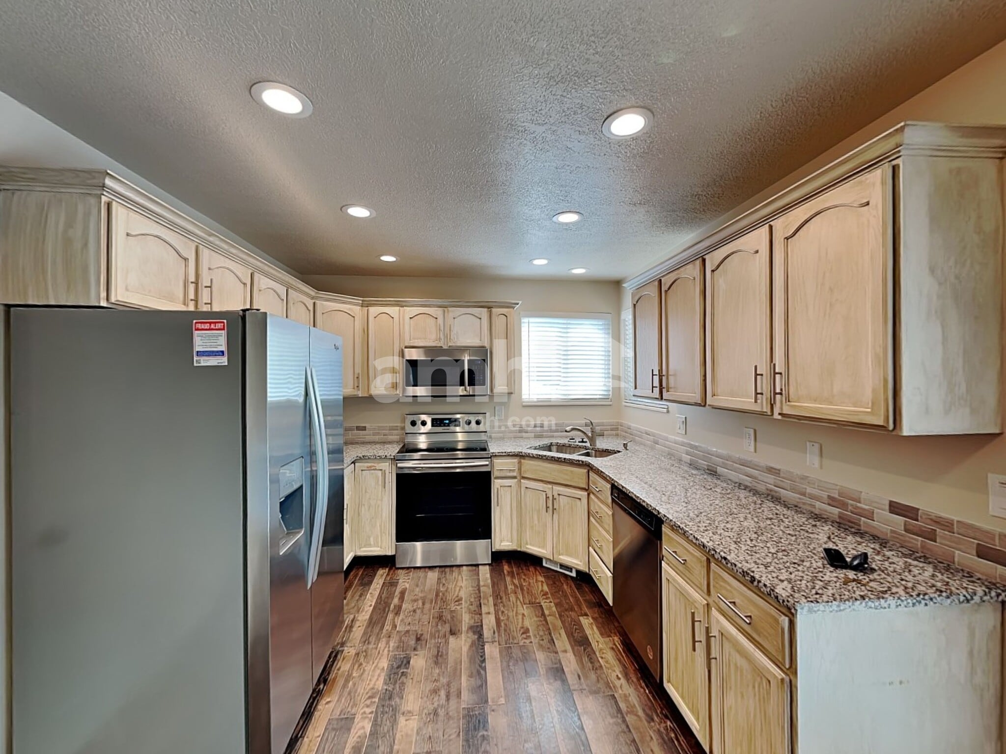 Building Photo - 7585 S 2050 E