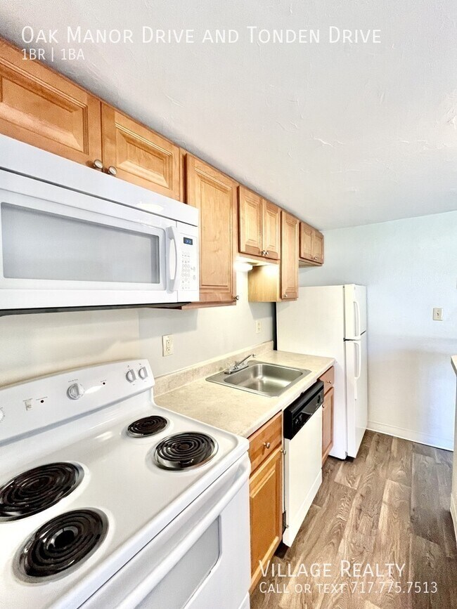 Building Photo - 204 Oak Manor Dr