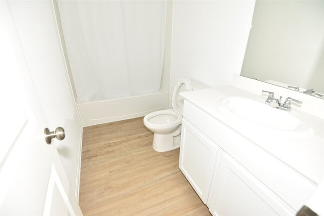 Building Photo - 10930 Bright Beacon Dr