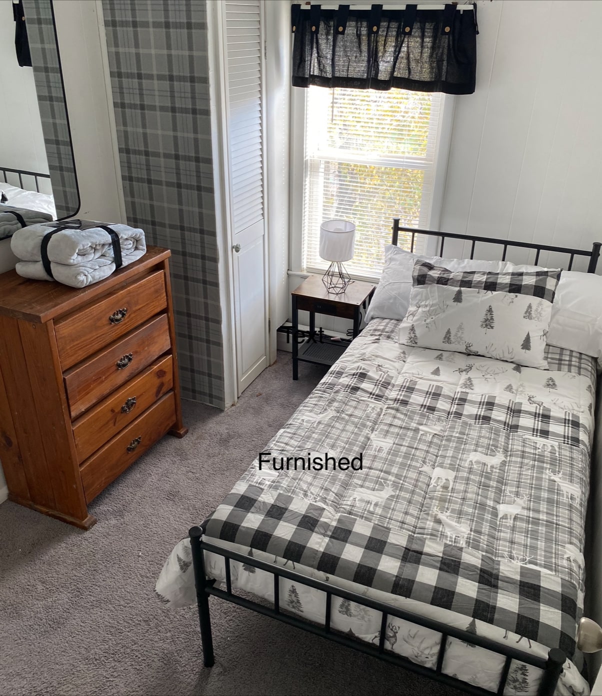 Building Photo - 1101 7th Ave