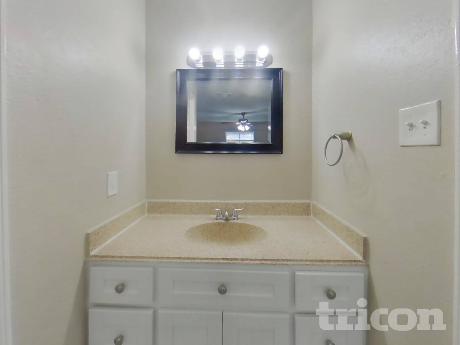 Building Photo - 5515 Fallengate Dr