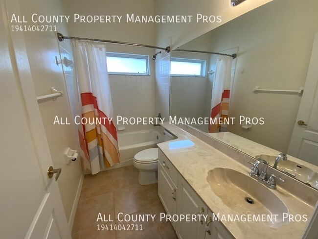 Building Photo - 5112 Far Oak Cir