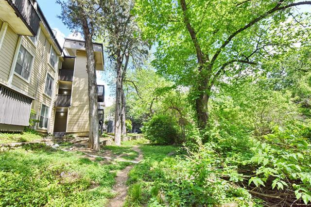 Building Photo - 4851 Cedar Springs Rd