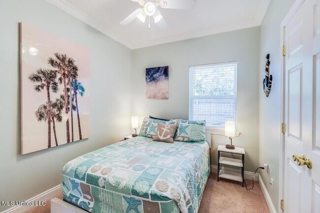 Building Photo - 410 Old Spanish Trail