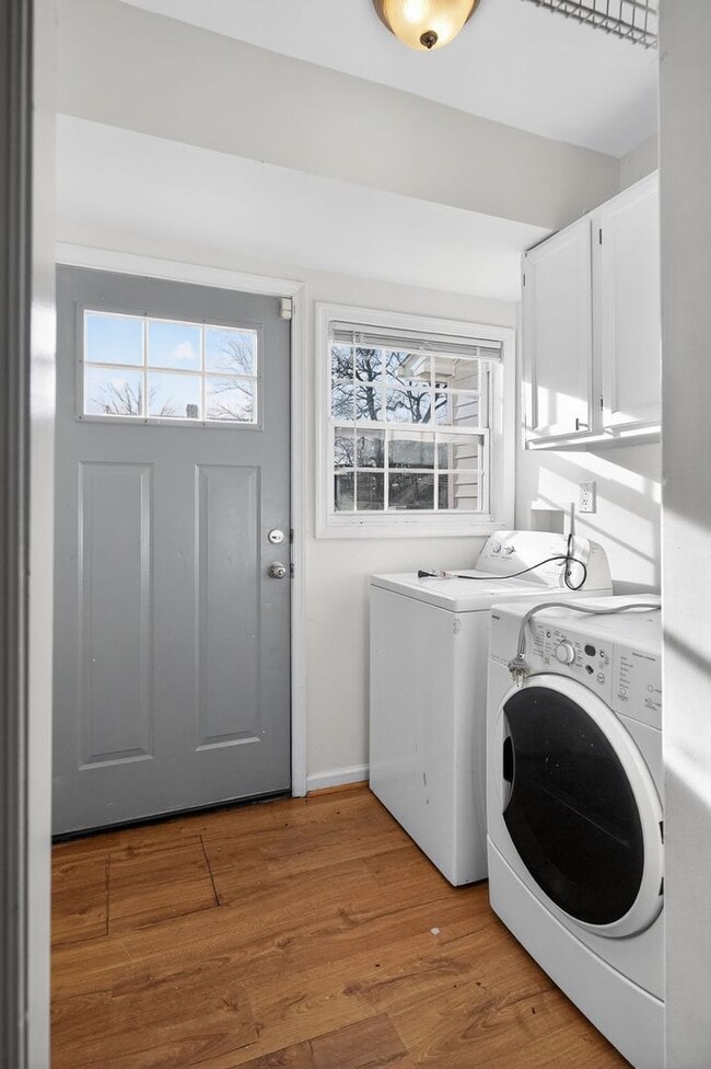 Building Photo - 7920 Temple Hill Rd