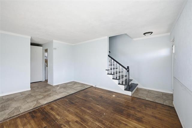 Building Photo - 305 W Morton St