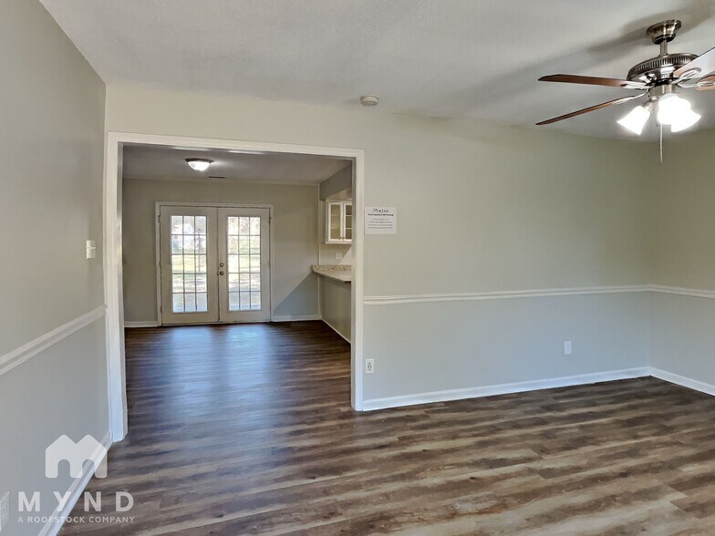 Building Photo - 201 Indian Trail