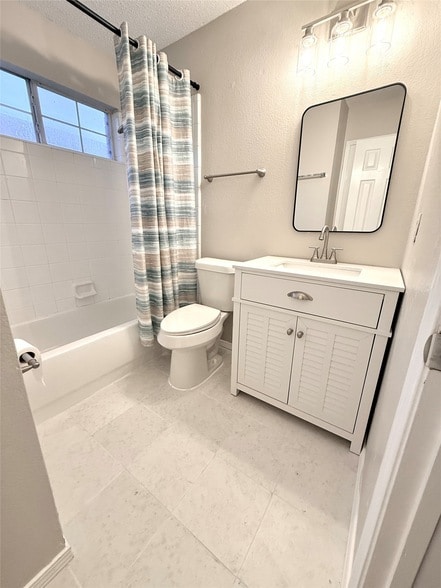 Building Photo - 770 Whitman Dr