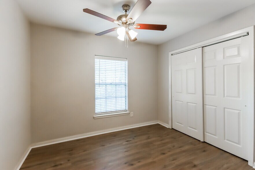 Building Photo - 9106 Towerstone Ct