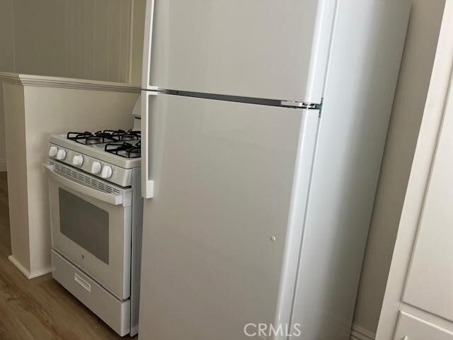 Building Photo - 3370 Barham Blvd