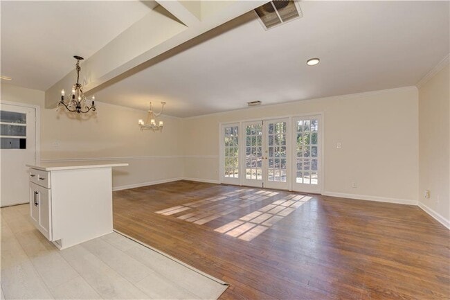 Building Photo - 465 Windsor Parkway