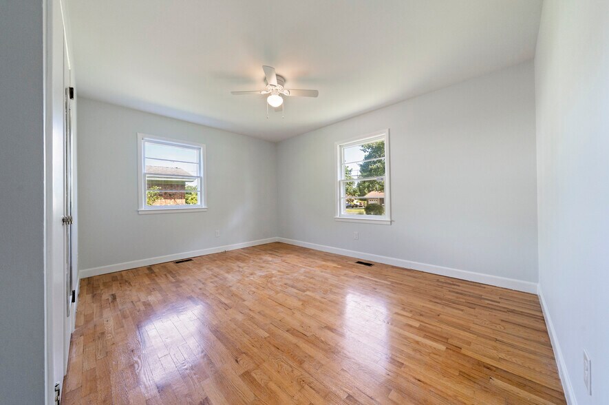 Building Photo - 513 Mohican Trl