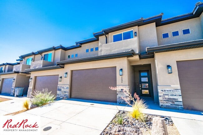 Building Photo - Hurricane Valley 3 Bedroom Townhome