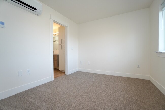 Building Photo - 4622 N Iota Ln