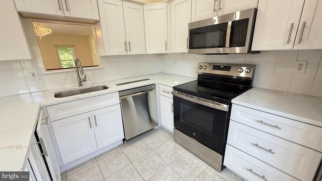 Building Photo - 3339 Beaverwood Ln