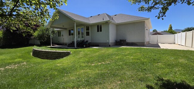 Building Photo - 11621 Summer Stone Dr