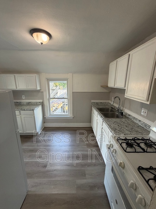 Building Photo - 1121 Delence St