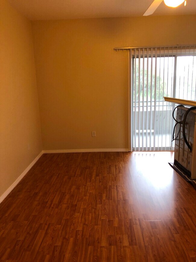 Building Photo - 833 Aspen Peak Loop