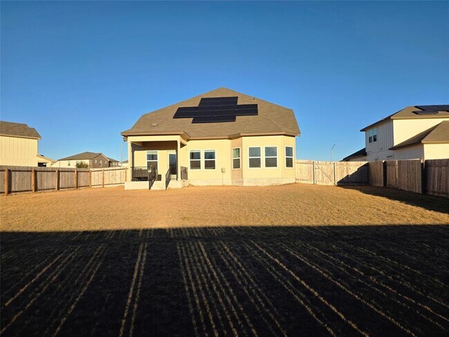 Building Photo - 300 Windy Reed Rd