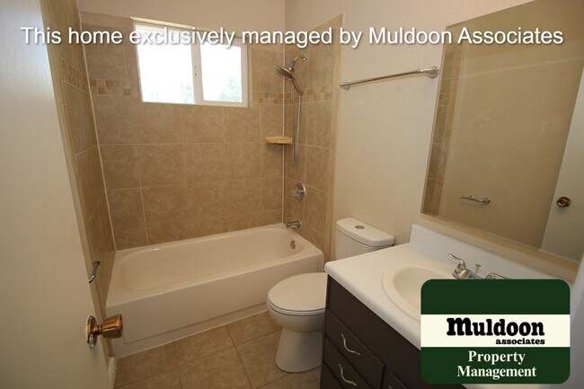 Building Photo - Lots Of New In this Home!!