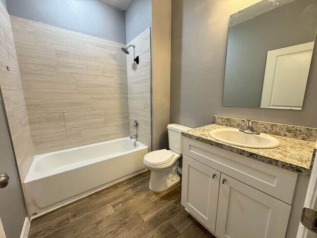 Building Photo - Start Fresh in a New 3BD/2BA Home Built for the Way You Live in Oviedo! WASHER & DRYER INCLUDED! ...