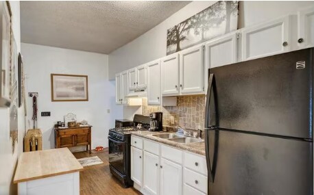 Building Photo - 320 Fuller Ave