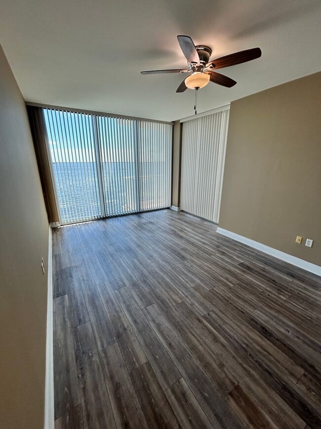 Building Photo - 6422 US-98