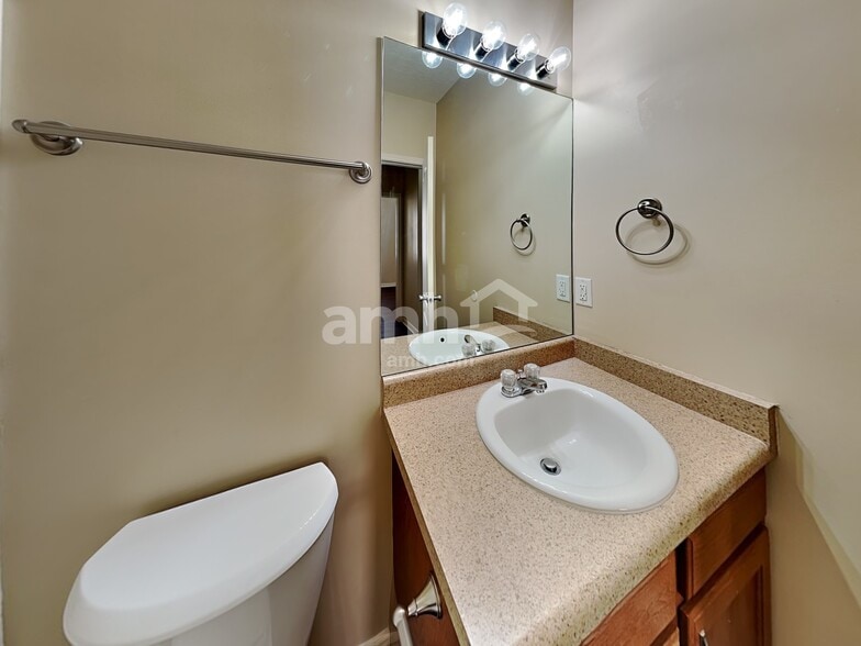 Building Photo - 12563 S Stonebridge Cir