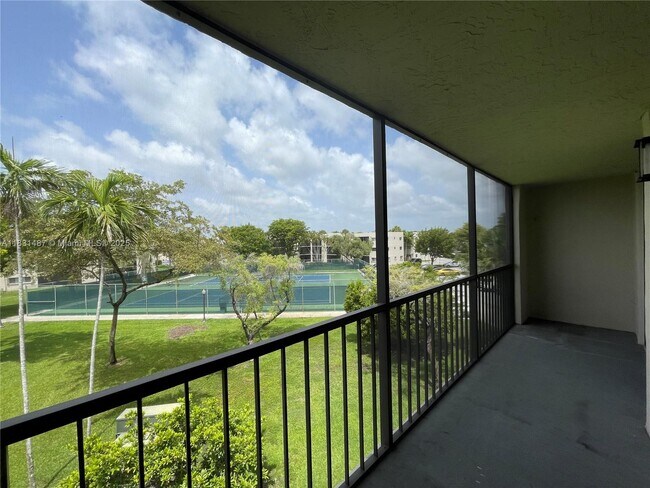 Building Photo - 8025 SW 107th Ave