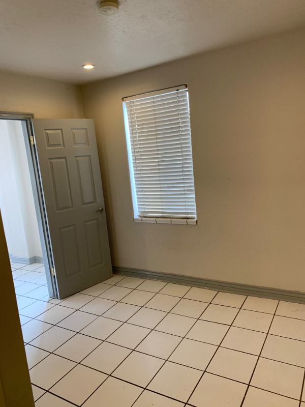 Building Photo - 57 W Vine St