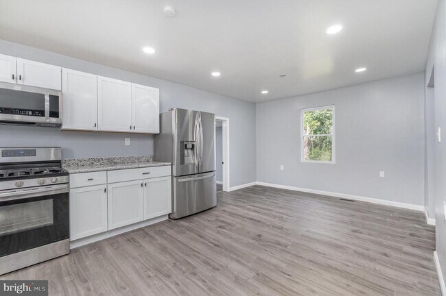 Building Photo - 1320 Conowingo Rd