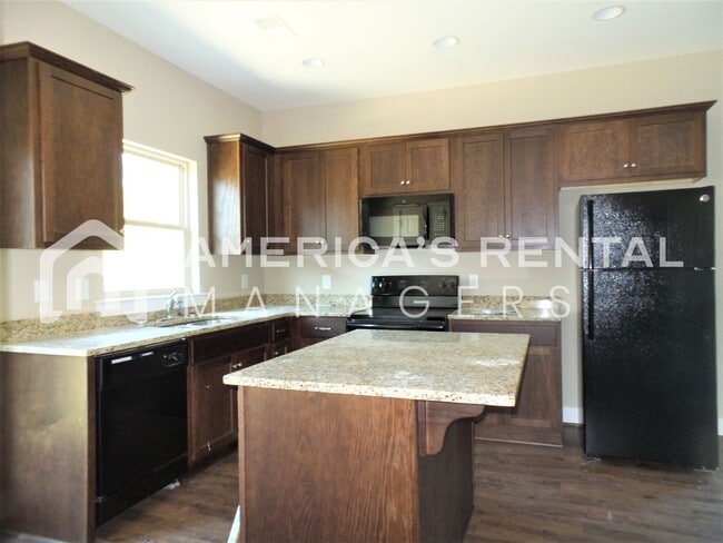 Building Photo - 6451 Cheshire Cove Dr