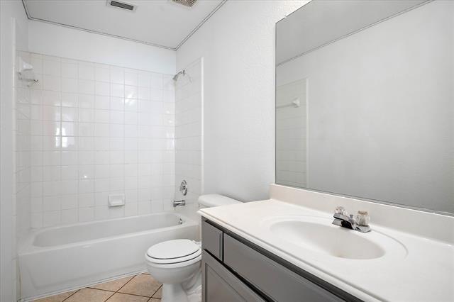 Building Photo - 4401 Caledonia Creek Ln