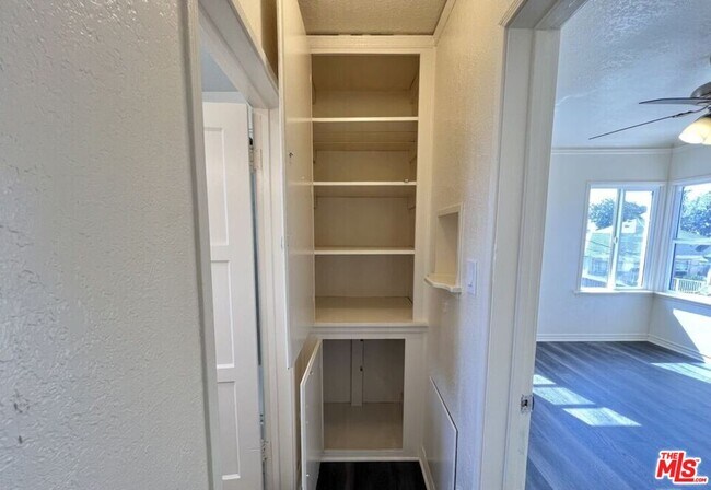 Building Photo - 5114 1/2 4th Ave