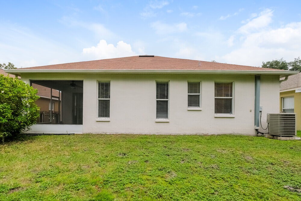 Building Photo - 25402 7 Rivers Cir