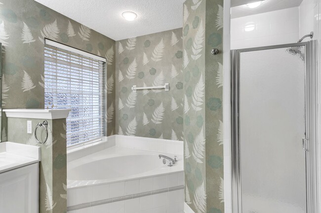 Building Photo - 3 bedroom 2 bathroom home in Fleming Island
