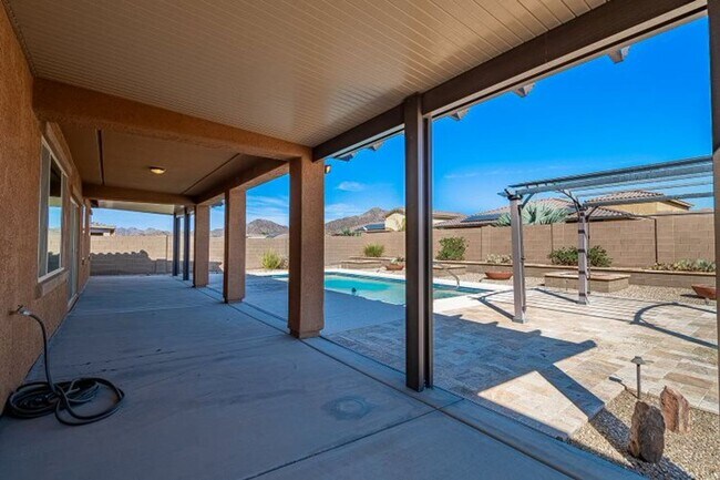 Building Photo - LAS BARRANCAS POOL HOME WITH SOLAR