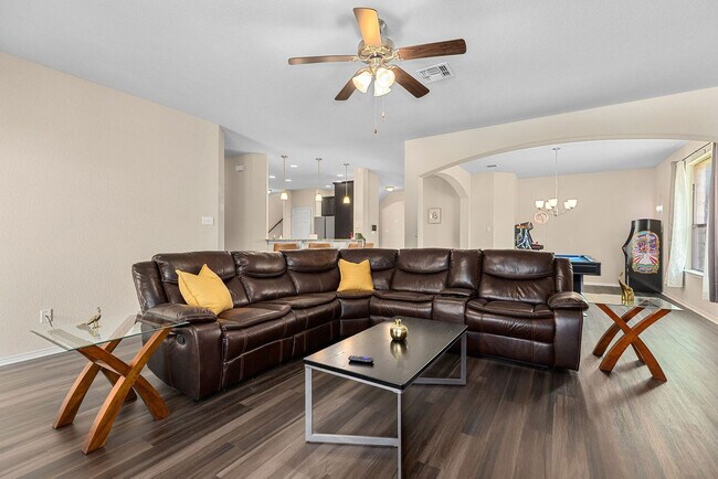 Building Photo - 4905 Ledgestone Trail