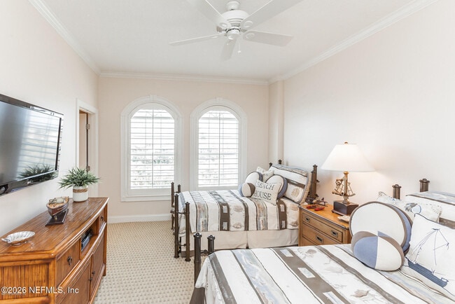 Building Photo - 120 Serenata Dr