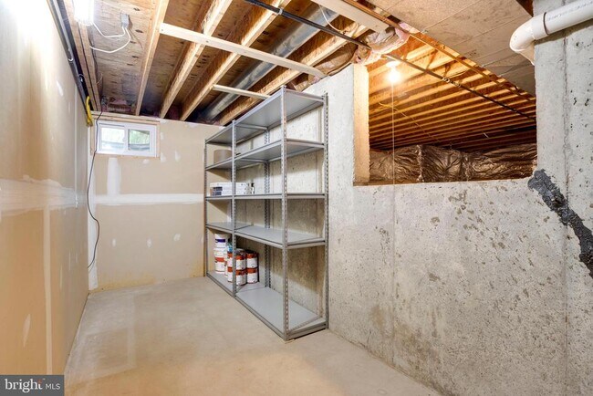Building Photo - 5105 Claybank Ln