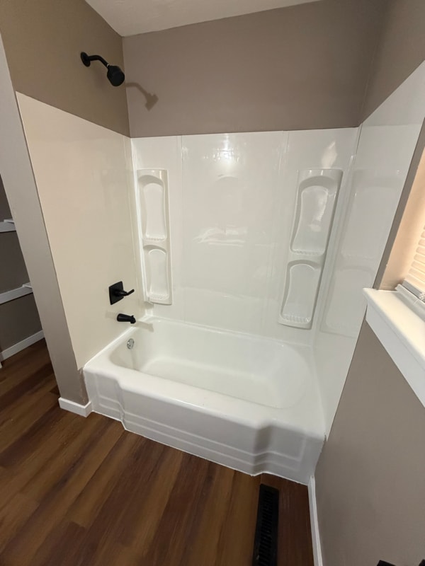 Building Photo - 124 S 11th St