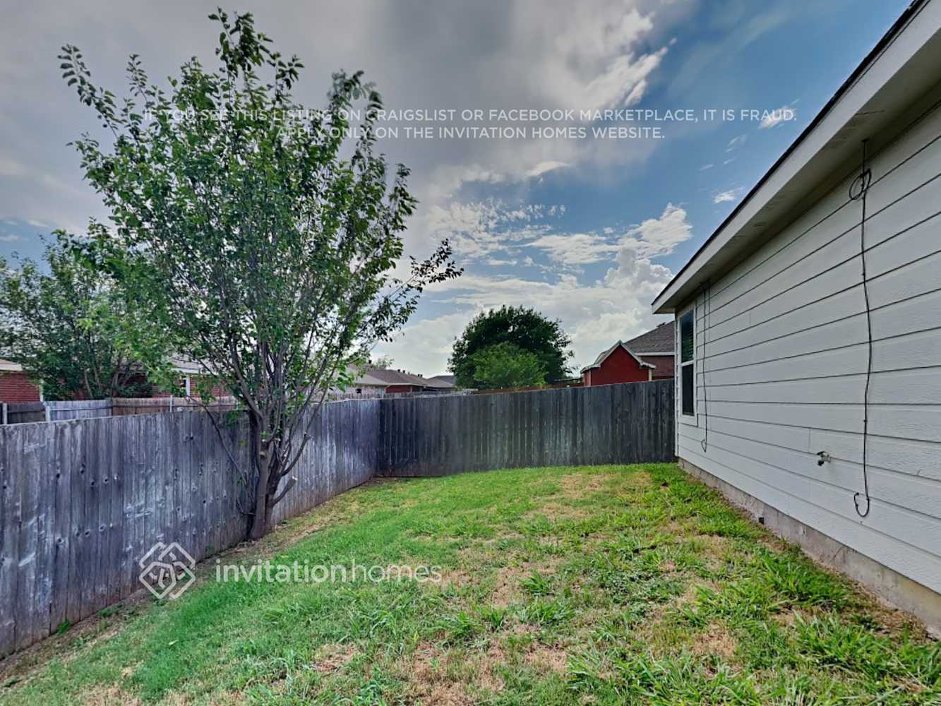 Building Photo - 4901 Waterford Dr