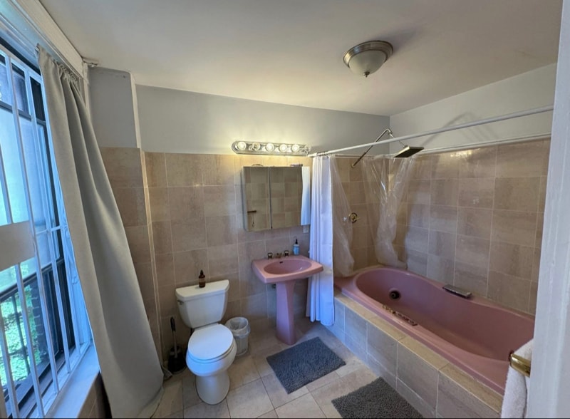 Building Photo - 429 Marlborough St